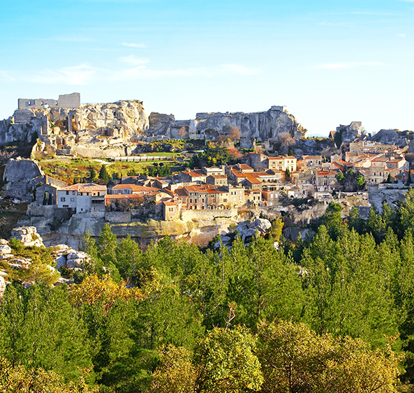 Photo - Les Baux de Provence Sans titre 1 0000 iStock 1150446932