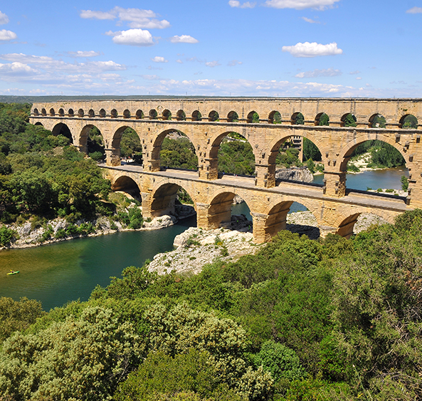 Photo - Le Pont du Gard Sans titre 1 0000 iStock 597654248