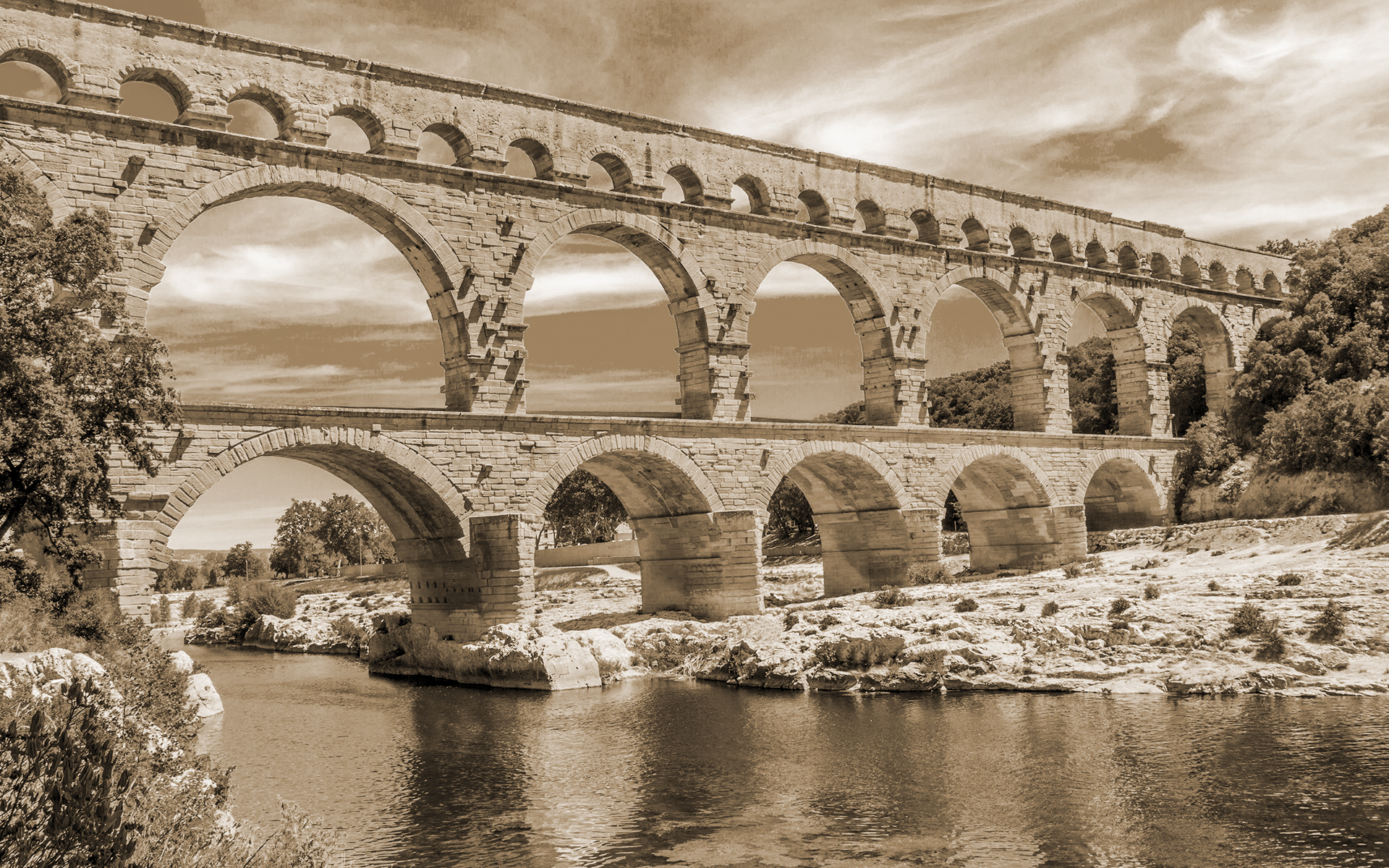 Photo - Le Pont du Gard web 0006 iStock 159314951