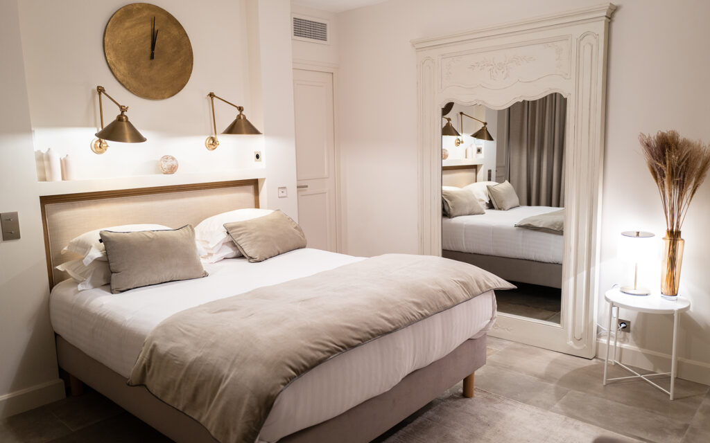 Photo - Soirée Etape en Provence web regalido confort 0001 room comfort4